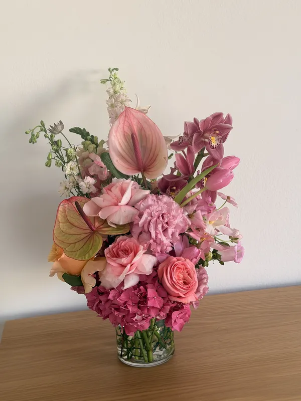 Wave Floral arrangement