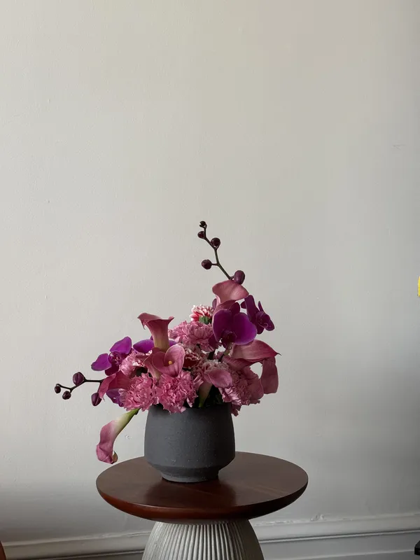 Wave Floral arrangement