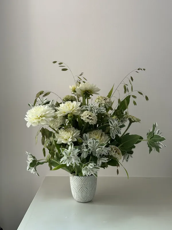 Wave Floral arrangement