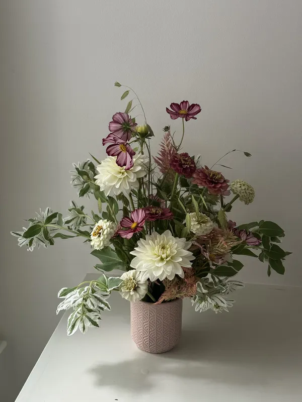 Wave Floral arrangement