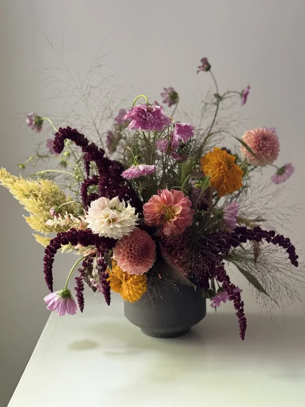 Wave Floral arrangement