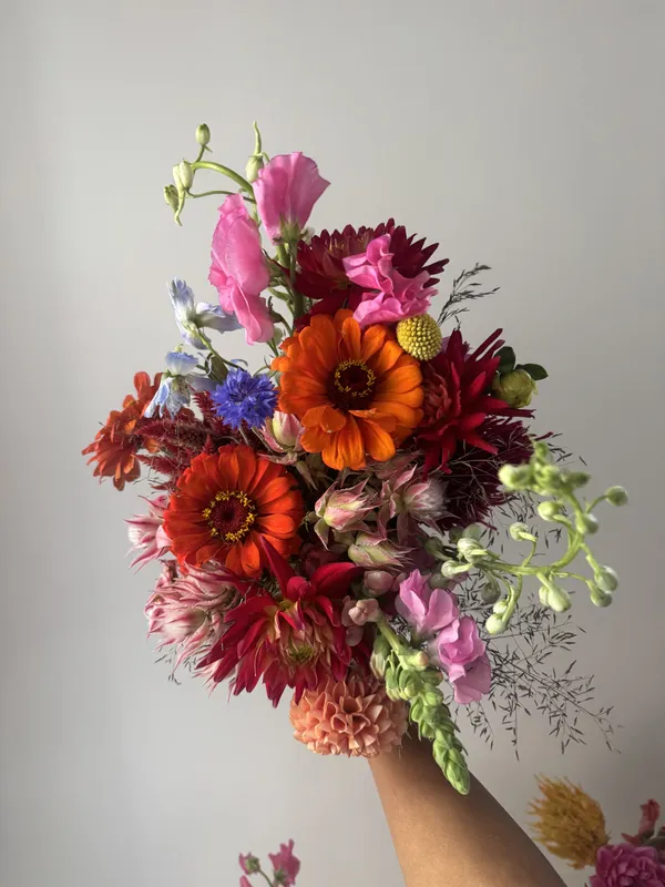 Wave Floral arrangement