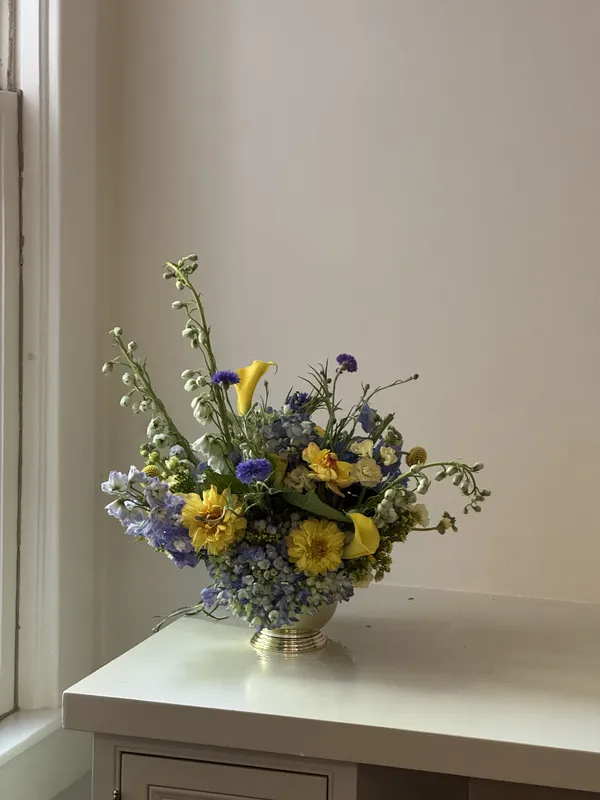 Wave Floral arrangement