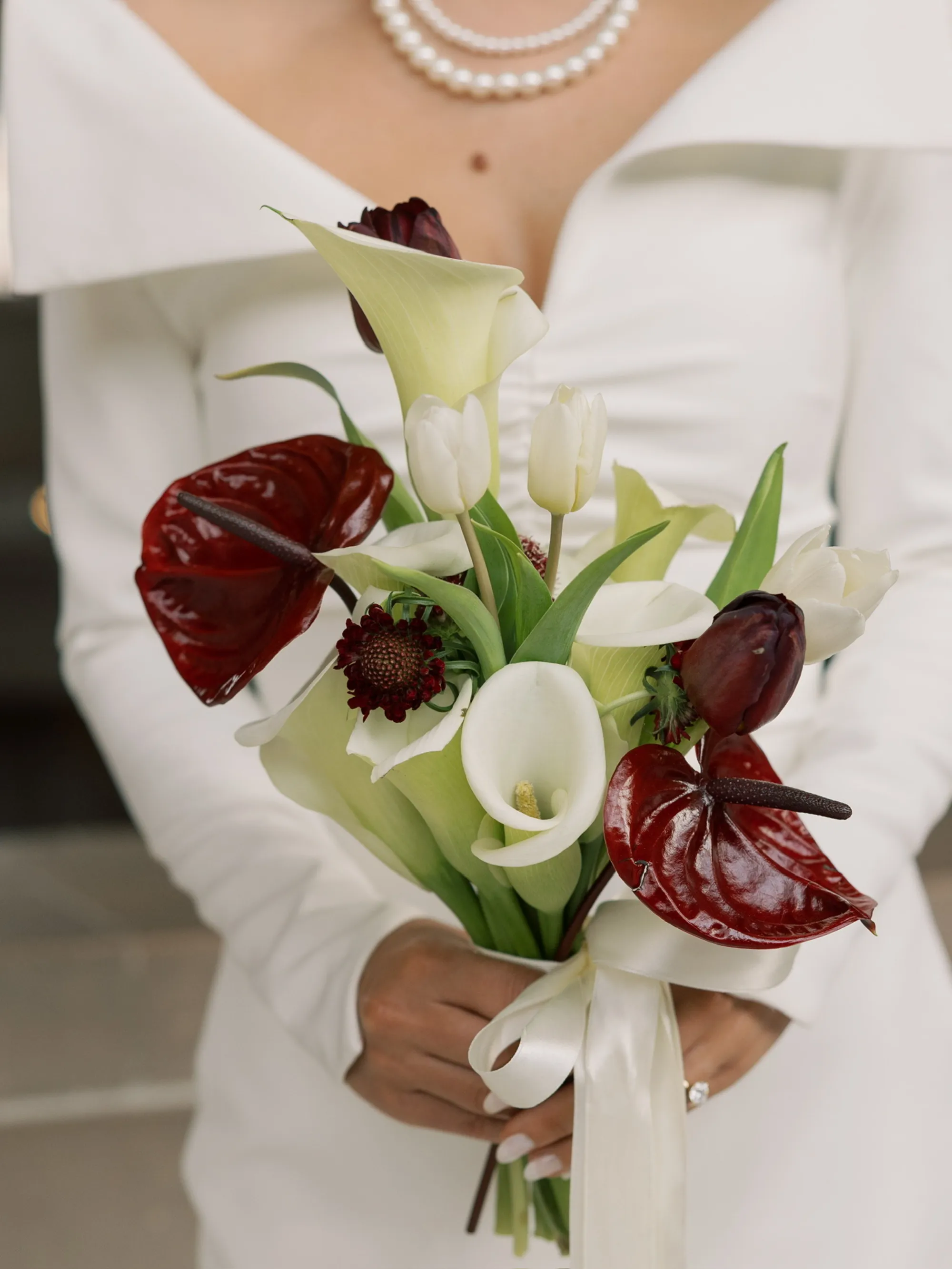 Zoe & Grant elopement florals